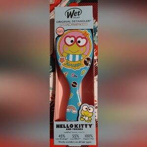 Wet Brush's Original Detangeler - "Hello Kitty & Friends" Keurropi